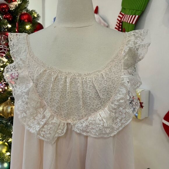 Vintage 1940s Dora Gottlieb Liquid Satin Lace Trim Pink Nightgown - Picture 6 of 9